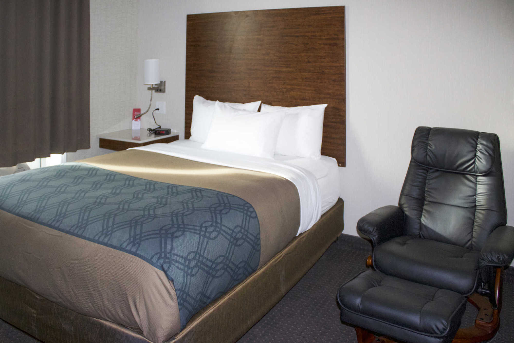 อีโคโน ลอดจ์ Hotel Fox Creek ห้อง รูปภาพ